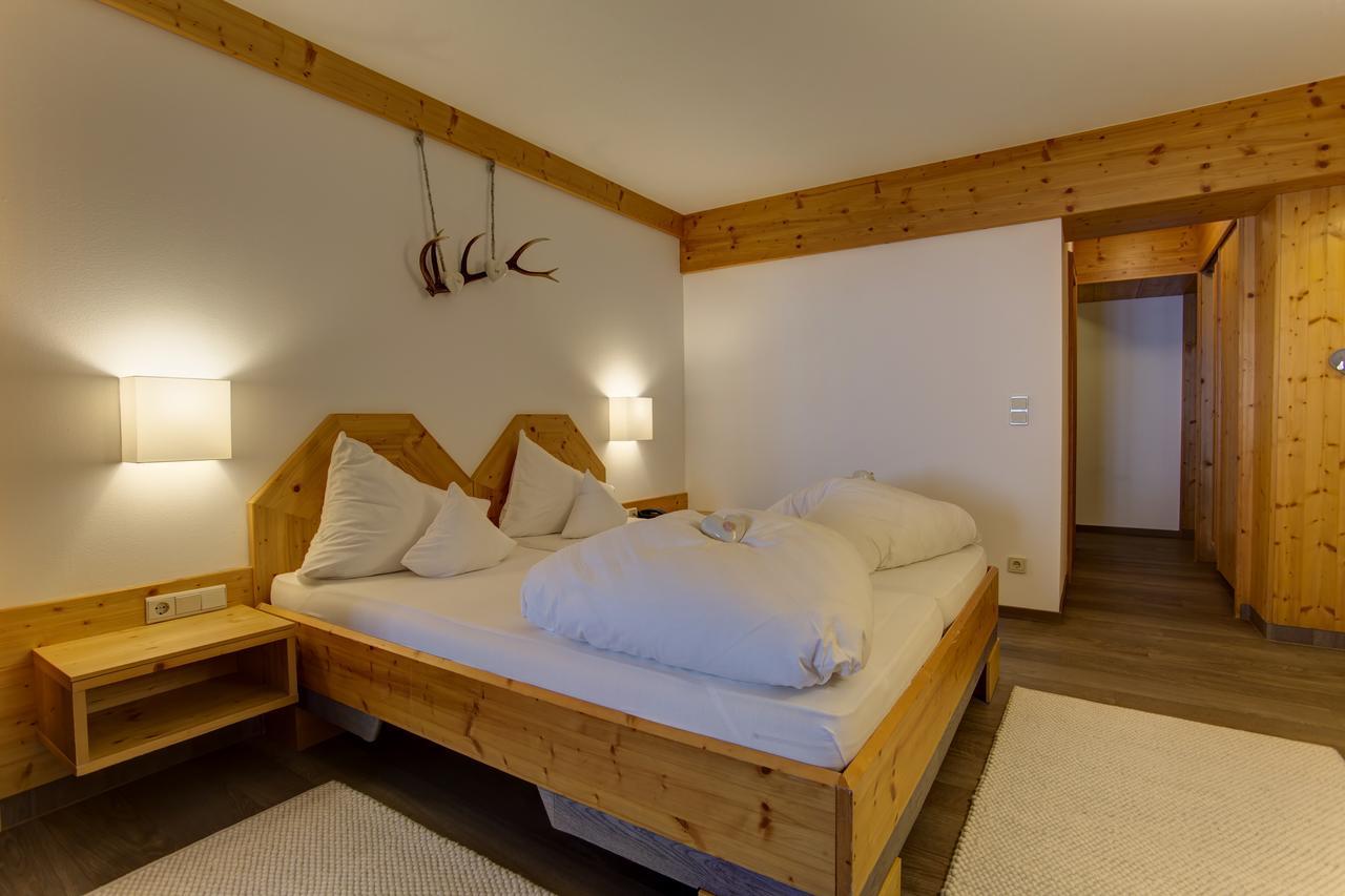 Am Dorfplatz Suites - Adults Only St. Anton am Arlberg Eksteriør bilde