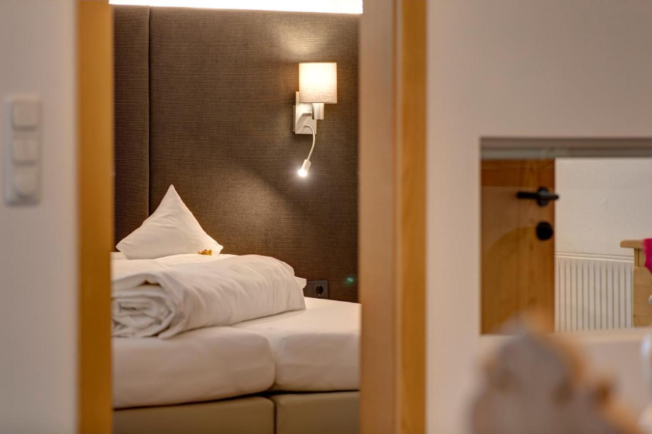 Am Dorfplatz Suites - Adults Only St. Anton am Arlberg Eksteriør bilde